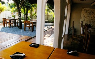 【販売終了】50%割引!ラマ9通りラマ9通り「Be friend Restaurant & Catering」