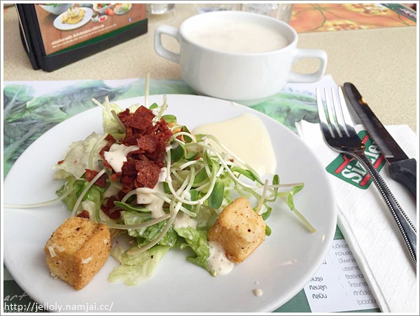 จัดเต็มกับสเต็กฟินๆ และสลัดบาร์เติมได้ไม่อั้นที่ Sizzler จัดเต็มกับสเต็กฟินๆ และสลัดบาร์เติมได้ไม่อั้นที่ Sizzler