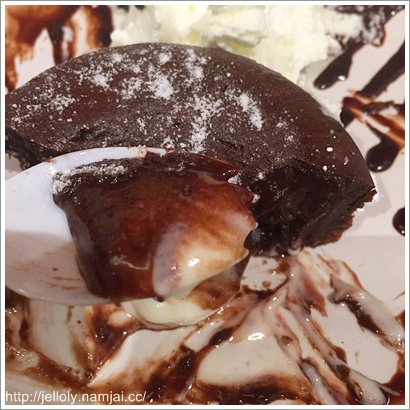 ฟินๆกับเค้กช็อคโกแลตไส้ไหล Choco Lava