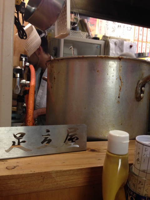 那覇・昼飲み部 ≪足立屋≫ 那覇・昼飲み部 ≪足立屋≫