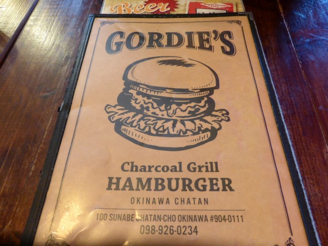 北谷 ≪ ゴーディーズ GORDIE’S ≫ アメリカ人に混ざってハンバーガー食べてきました 北谷 ≪ ゴーディーズ GORDIE’S ≫ アメリカ人に混ざってハンバーガー食べてきました