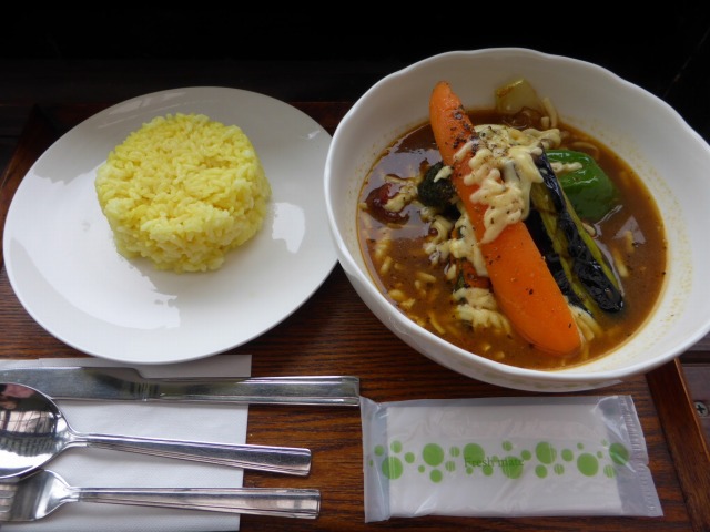 北中城 ≪ ア・ダニアンカフェ A Danian Cafe ≫ 南国の風に吹かれながら、北国生まれのスープカレーを味わう! 北中城 ≪ ア・ダニアンカフェ A Danian Cafe ≫ 南国の風に吹かれながら、北国生まれのスープカレーを味わう!