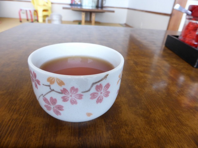 恩納村≪なかむらそば≫あーさが練りこまれた自家製麺の沖縄そばを食べてきた 恩納村≪なかむらそば≫あーさが練りこまれた自家製麺の沖縄そばを食べてきた