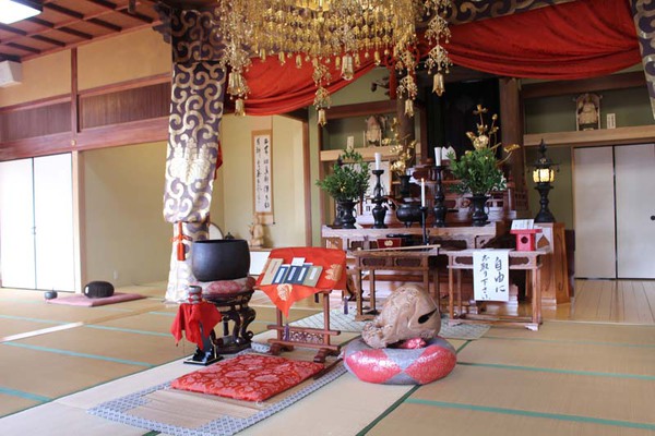 สัมผัสประสบการณ์ ซาเซน (Zazen) การฝึกสมาธิตามหลักปฏิบัติแบบเซน สัมผัสประสบการณ์ ซาเซน (Zazen) การฝึกสมาธิตามหลักปฏิบัติแบบเซน
