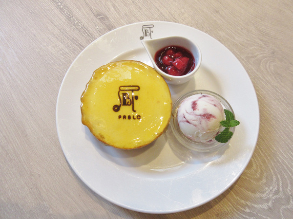 PABLO ร้านขายชีสทาร์ตที่อบกันแบบสดๆ ใหม่ๆ PABLO ร้านขายชีสทาร์ตที่อบกันแบบสดๆ ใหม่ๆ