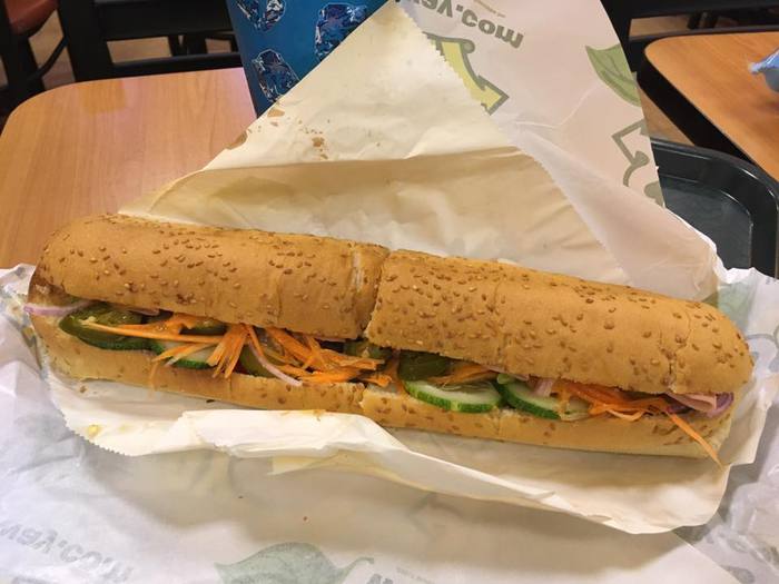 のりせんブログ タイでsubway サクッと生野菜を摂りたいときに利用します フットロングは思ったより大きかった件