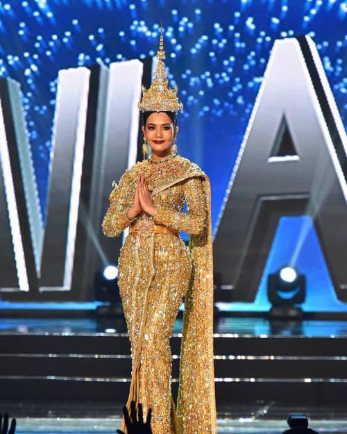 น้ำตาลสวยมาก  Miss Universe Thailand
