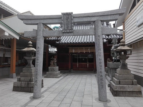 厄払いのご祈祷を（若八幡）