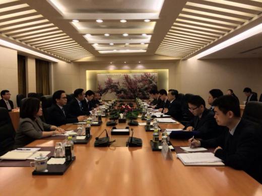 中国政府との関係強化を促進するタイ軍事政権 中国政府との関係強化を促進するタイ軍事政権