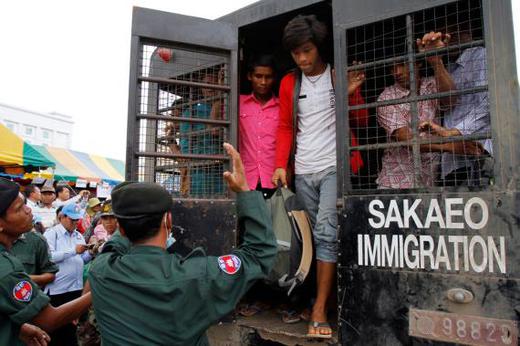 タイでカンボジア人15万人以上が出国