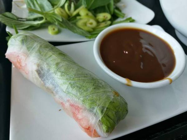 เฝอไก่ที่สนามบินโฮจิมินห์ เฝอไก่ที่สนามบินโฮจิมินห์